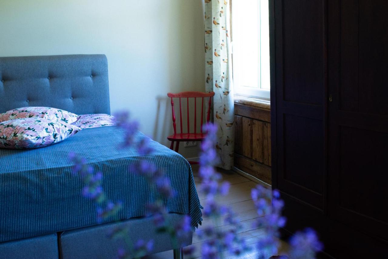 Livi Avat Apartamento Ikla Exterior foto